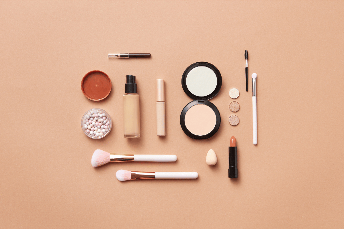 Beauty on the Fly: Mastering the Art of Packing Makeup for Air Travel